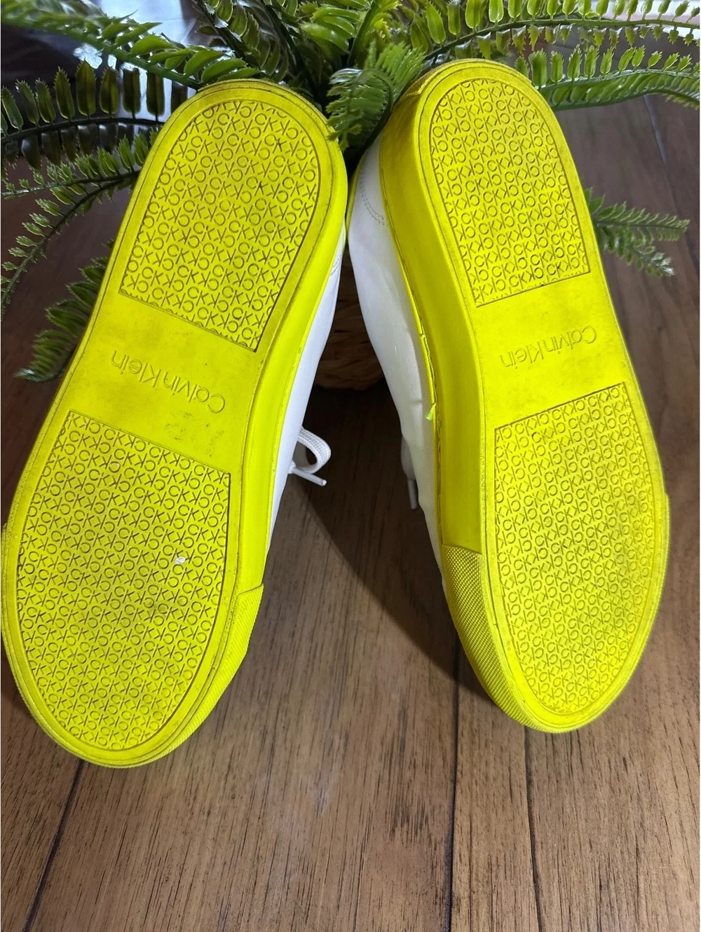 Calvin Klein Women’s White & Neon Yellow Lace-Up Sneakers Size 7.5